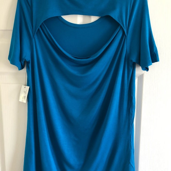 Stylish blue Women’s Top Tahari Brand stretch short sleeved crew neck open back - Picture 5 of 12
